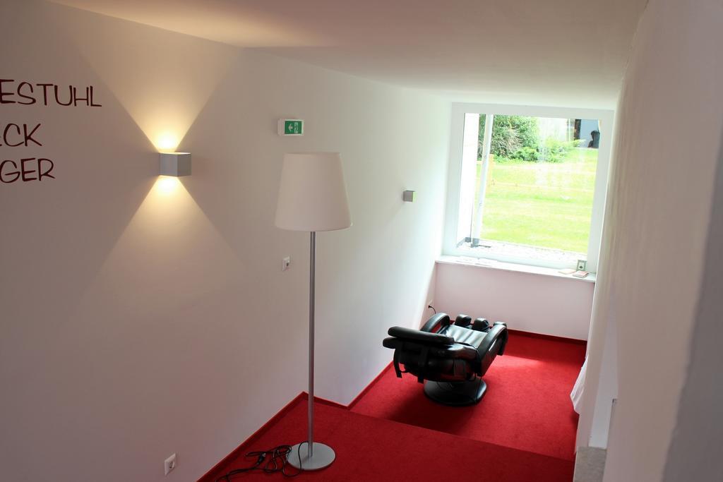 Wallner - Hotel & Wirt Arnoldstein Buitenkant foto