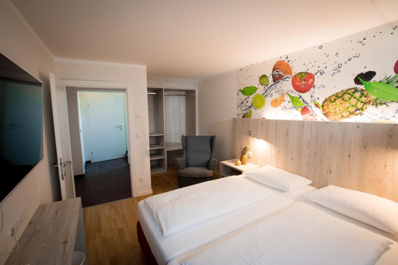 Wallner - Hotel & Wirt Arnoldstein Buitenkant foto