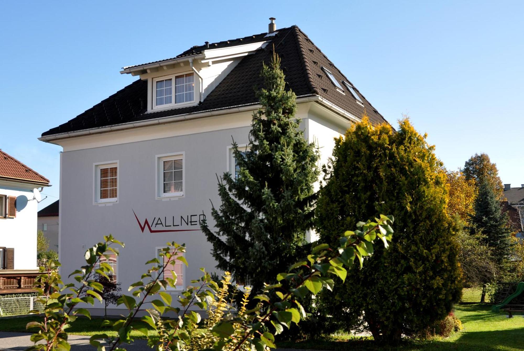 Wallner - Hotel & Wirt Arnoldstein Buitenkant foto