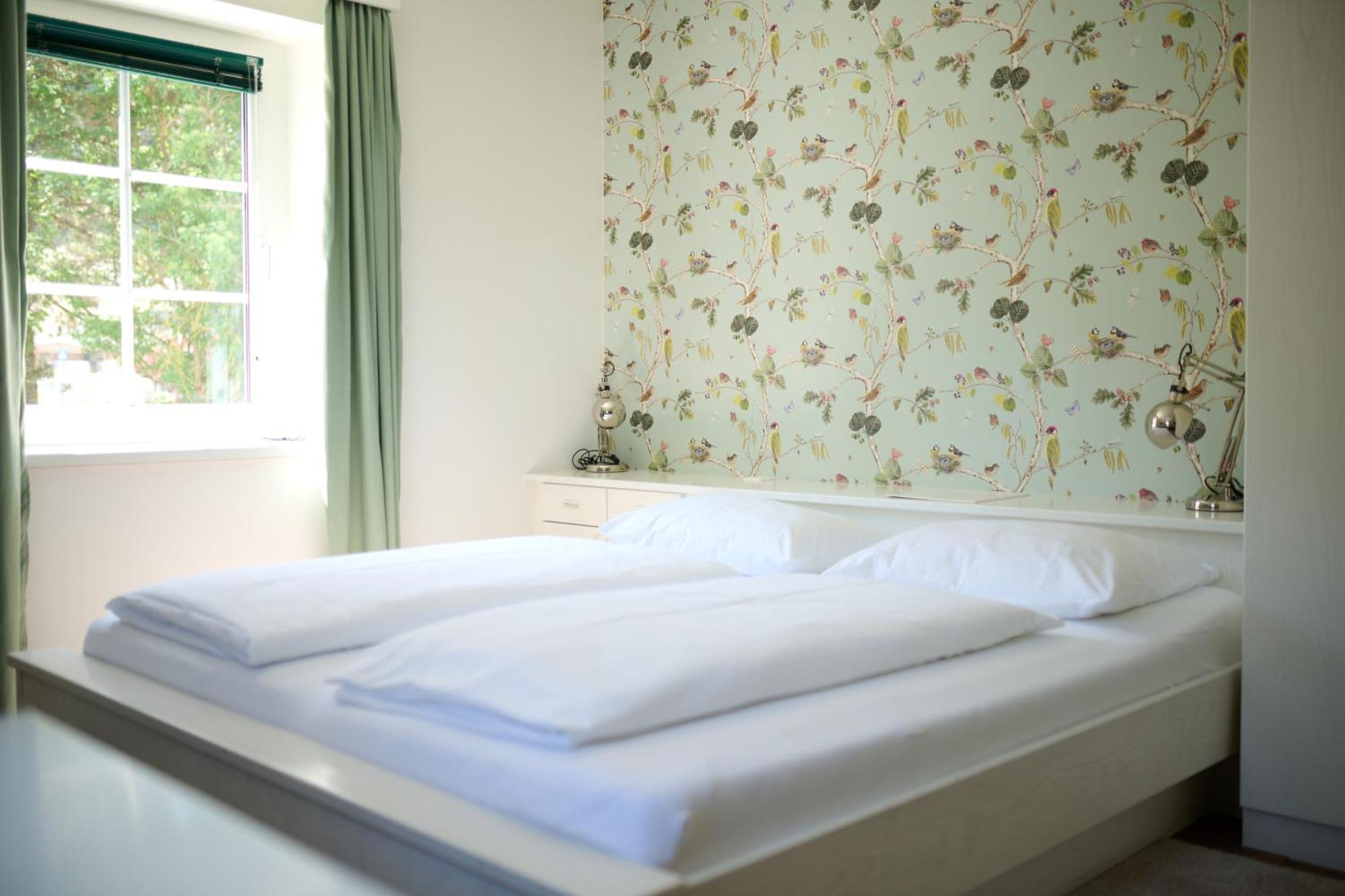 Wallner - Hotel & Wirt Arnoldstein Buitenkant foto