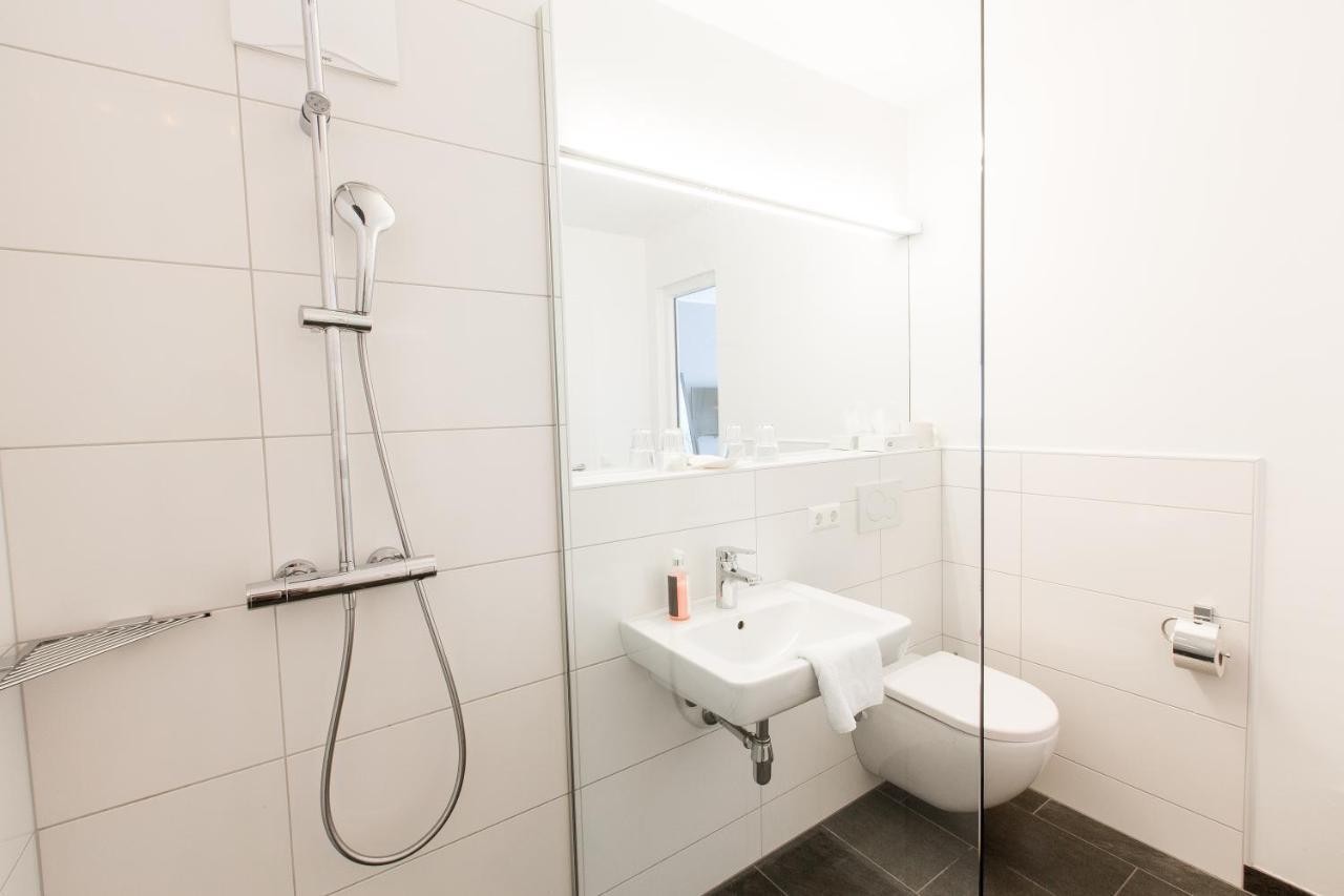 Wallner - Hotel & Wirt Arnoldstein Buitenkant foto